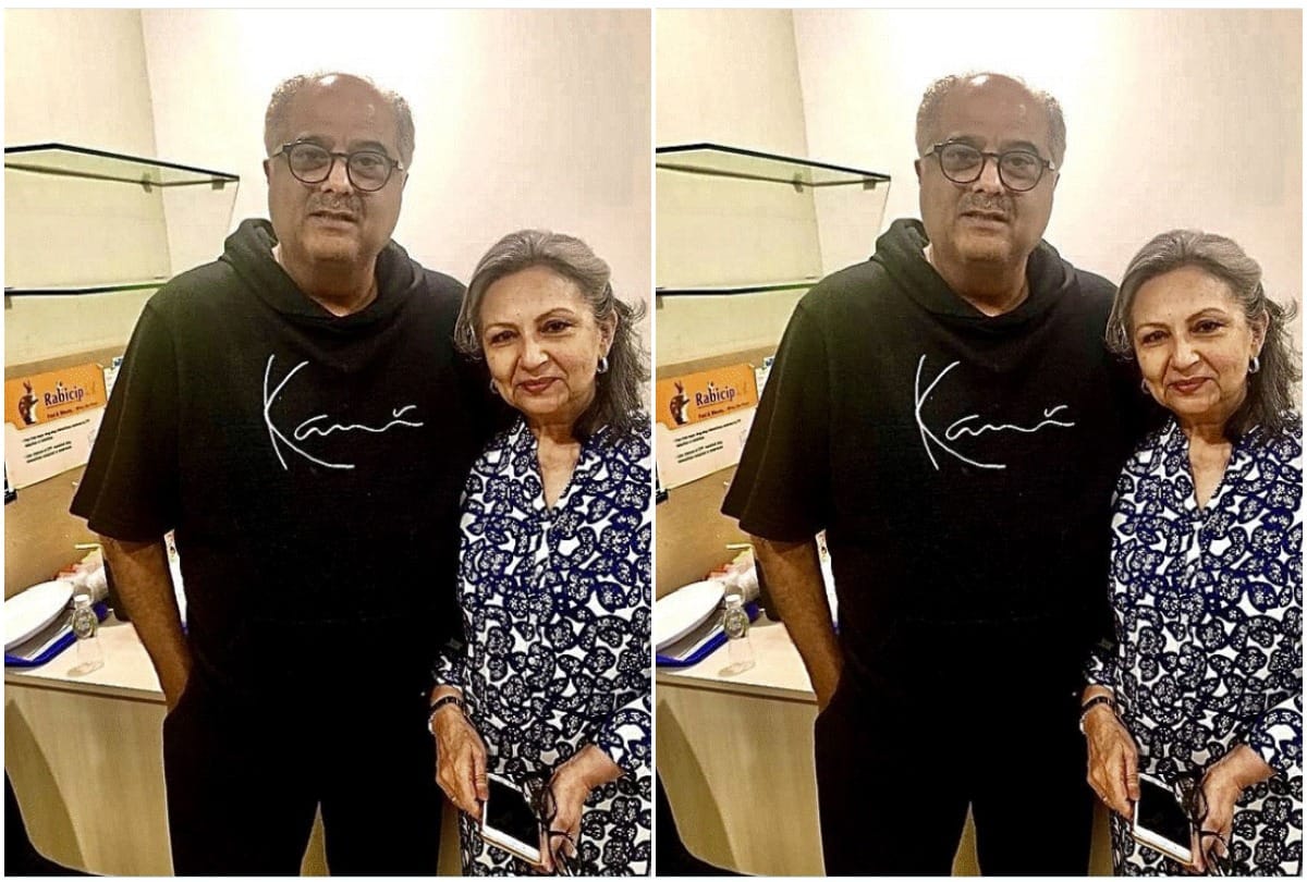 Boney Kapoor introduces fans to his first crush Sharmila Tagore Khushi reacts