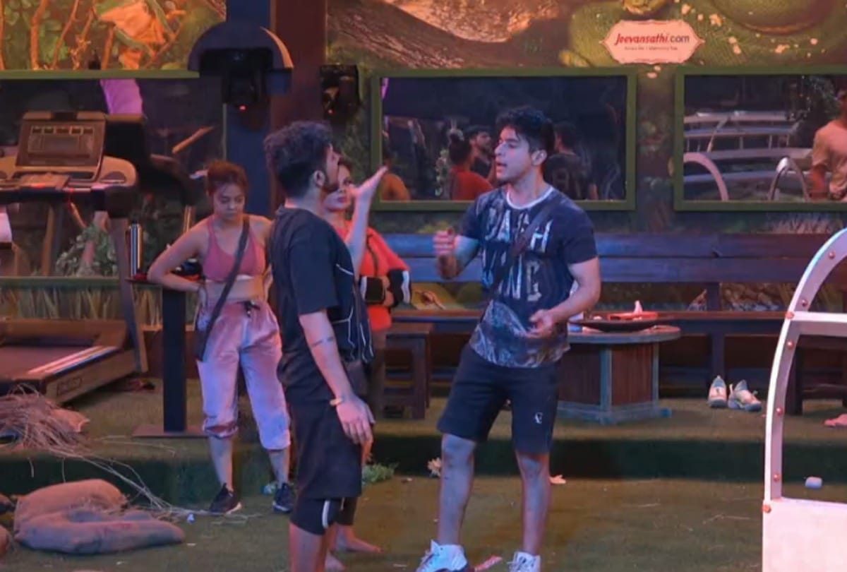 bigg boss 15 pratik sehajpal and nishant bhatt gets into ugly fight over devoleena bhattacharjee