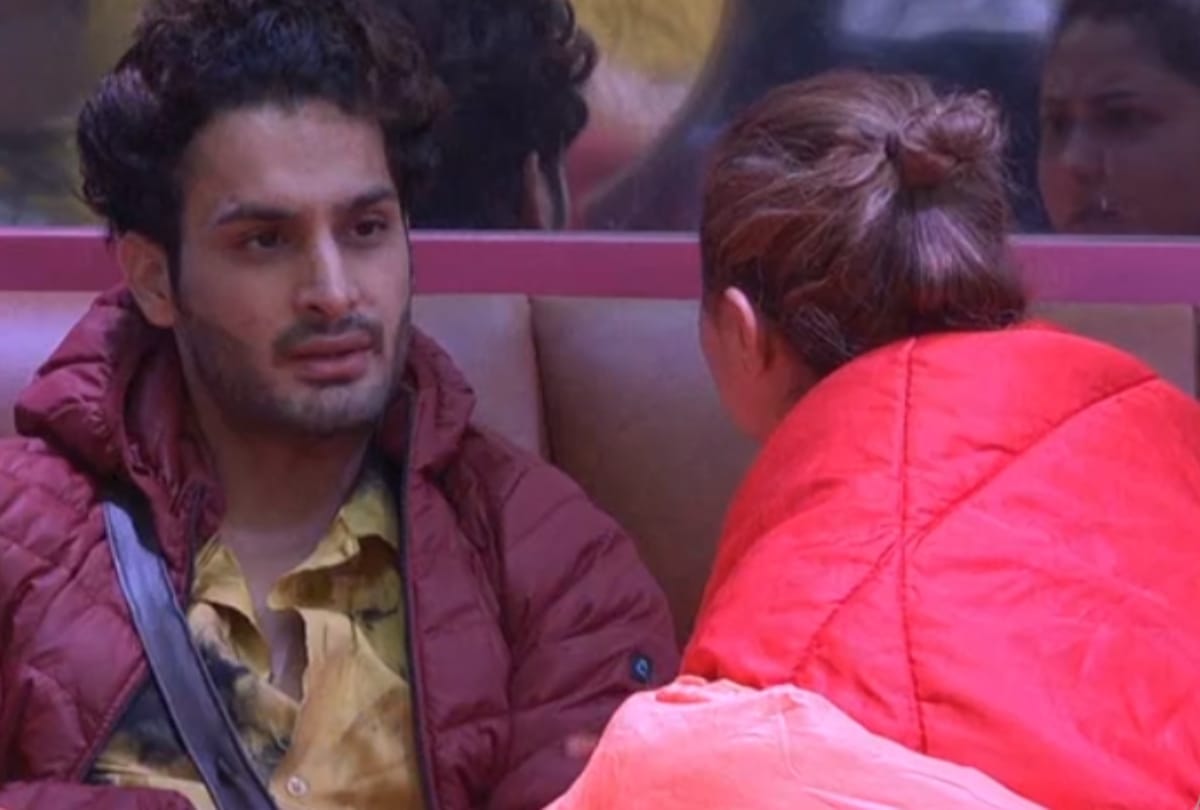 Bigg Boss 15 Rashami Desai and Umar Riaz fought both came face to face over the game