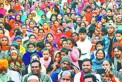 People are gathered in Chandigarh despite the threat of Omicron