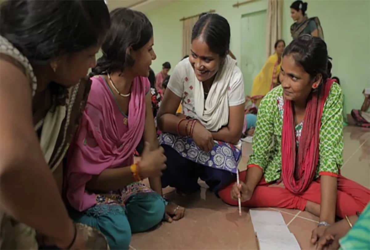 Writing With Fire: The team of Khabar Lahariya reacts on the film Writing With Fire said our story is more complicated than the story going to the Oscars