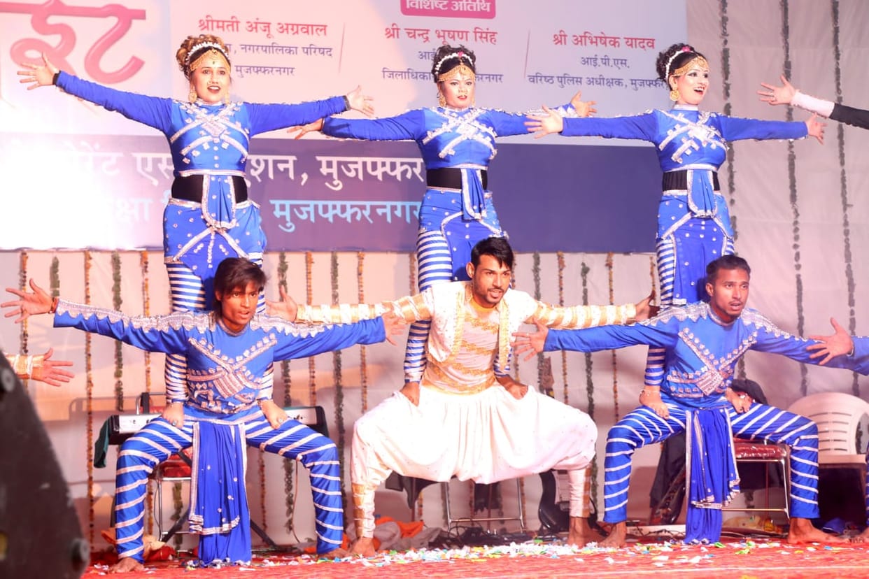 Artists tied the knot in the musical night