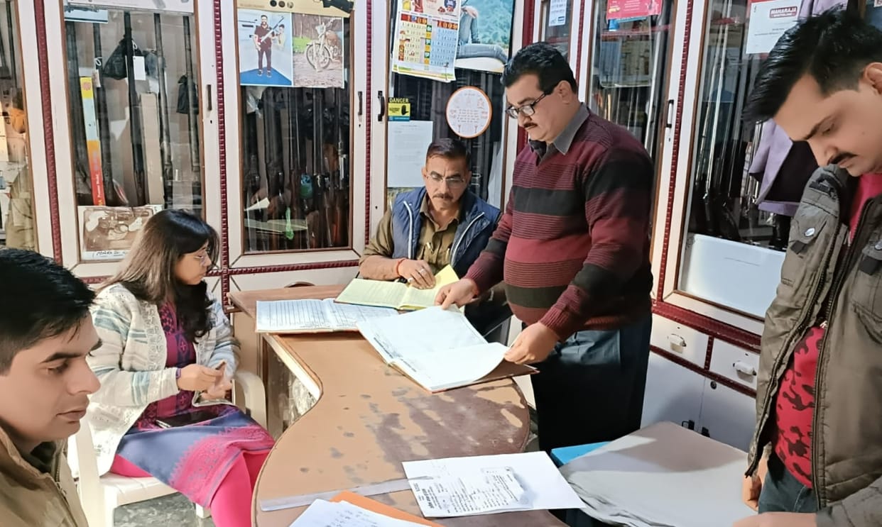 CO to arms shops and In-charge SDM inspected