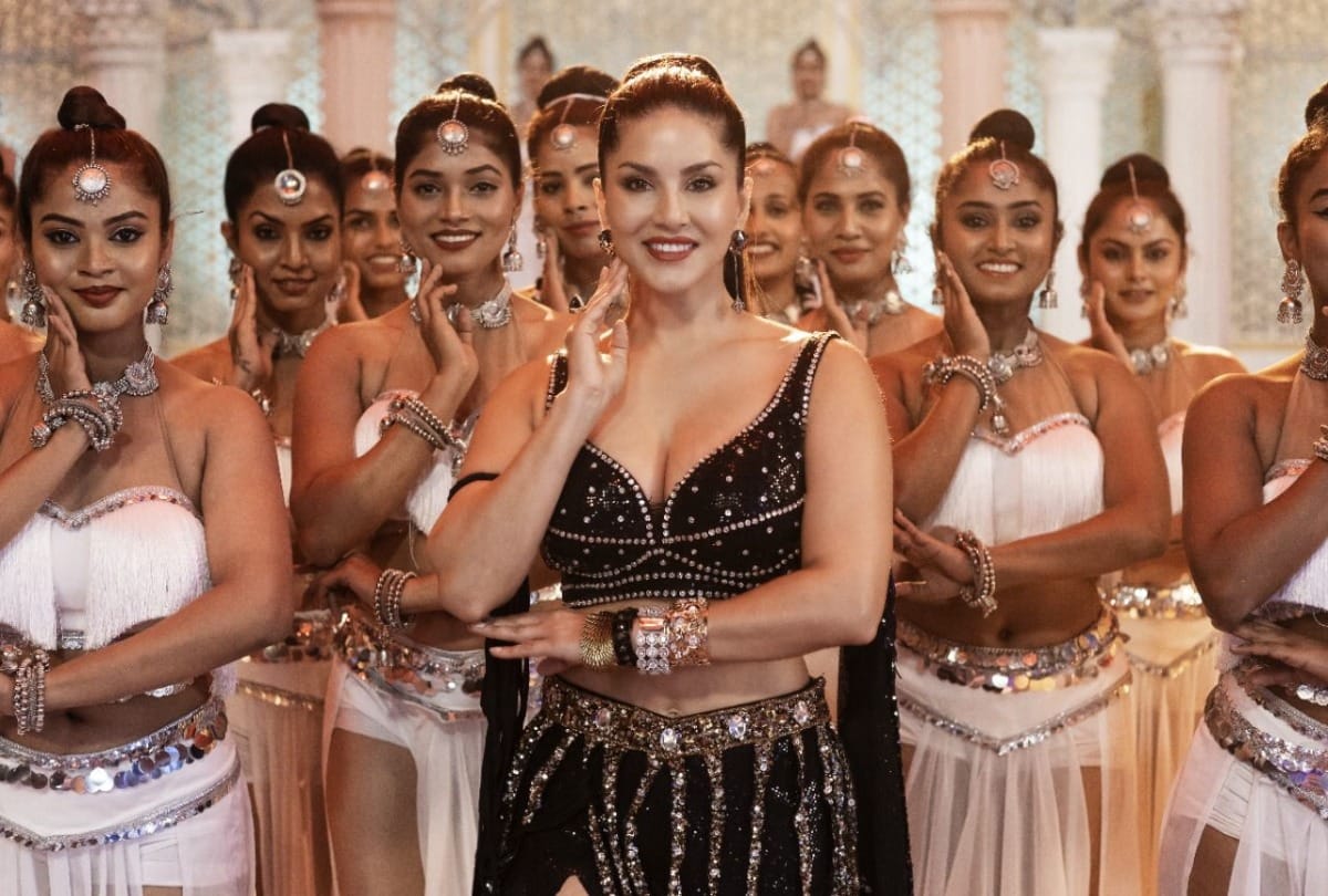 Sunny Leone kanika kapoor new song Madhuban stuck in controversy netizens demand to ban this song
