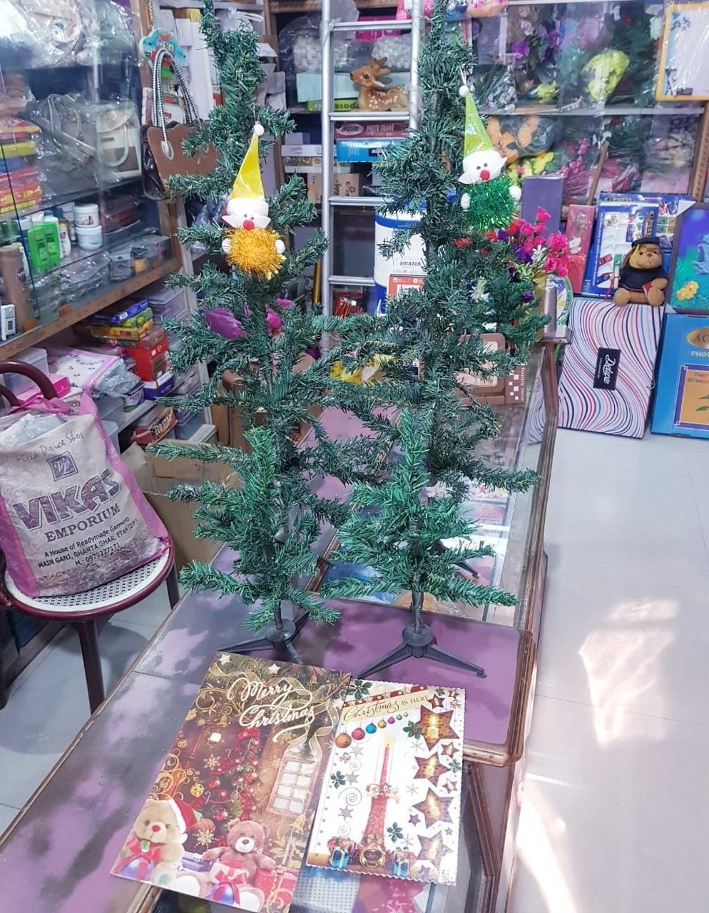 Special demand for Santa cap and face with Christmas tree