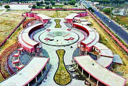 Year Ender 2021 Noida to get mini stadium modern bus terminal children park fng and many facilities in year 2022