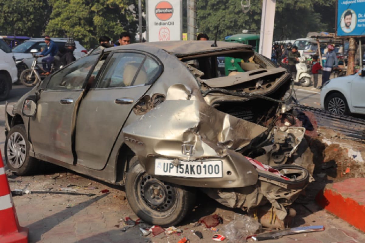 UP News: two MBBS student have died and two injured in Honda city car accident in Meerut