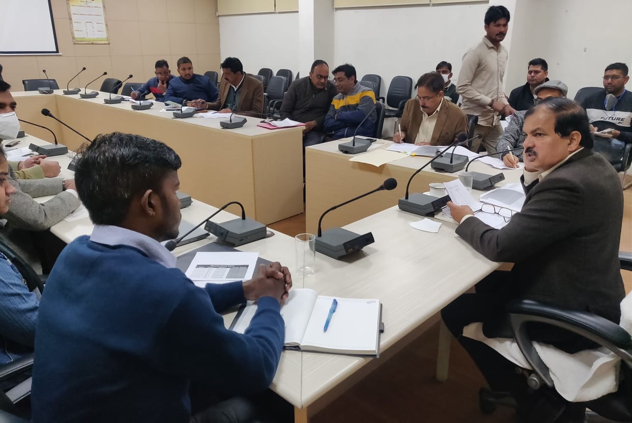 Admission will be available in government offices on showing vaccination certificate