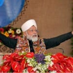 जनसभा को संबोधित करते पीएम मोदी।
