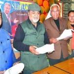 देवकीनंदन सोन द्वारा डिजाइन किए गए जूते