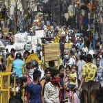 लापरवाही ने बढ़ाया ओमिक्रॉन विस्फोट का खतरा (फाइल)