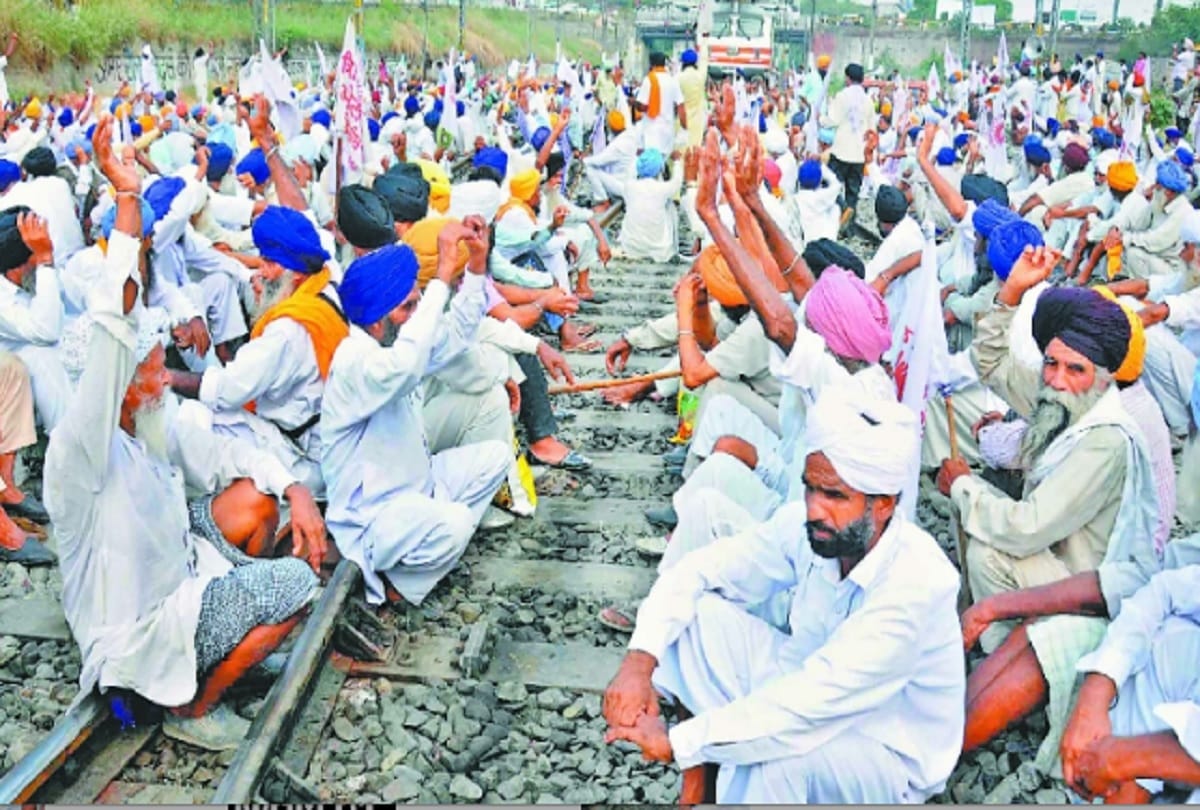 Rail traffic affected due to farmers' agitation in Punjab