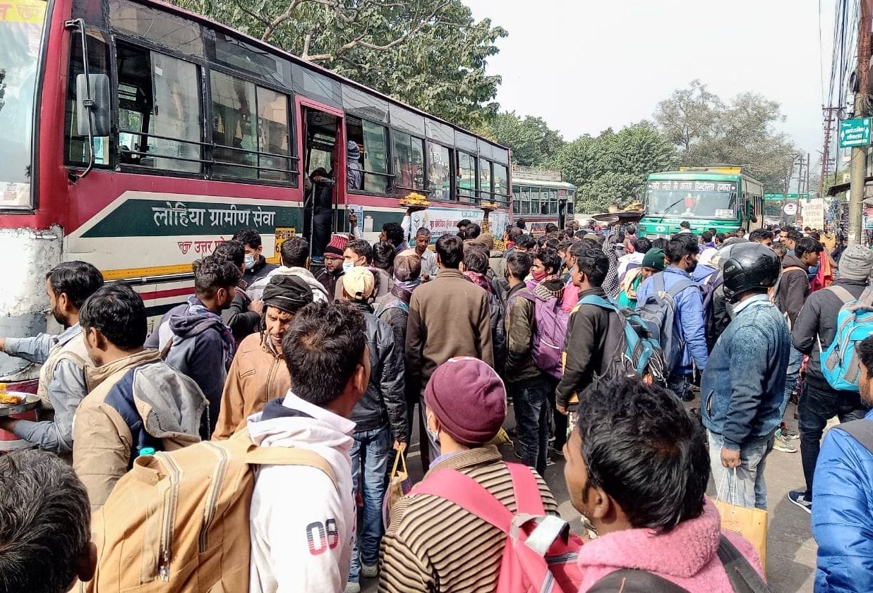 Scuffle among passengers going to Saharanpur and Ambala