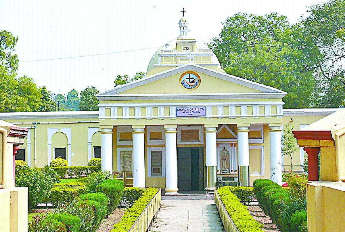 Christmas 2021 Four Century Old Historical Akbar Church In Agra