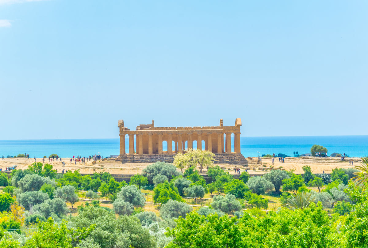 archaeologist  discover of ancient hercules temple in spain  know the mystery behing it