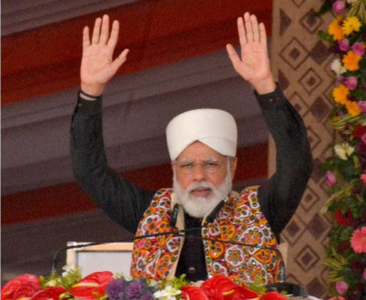 PM Modi Bhojpuri style in speech in varanasi visit