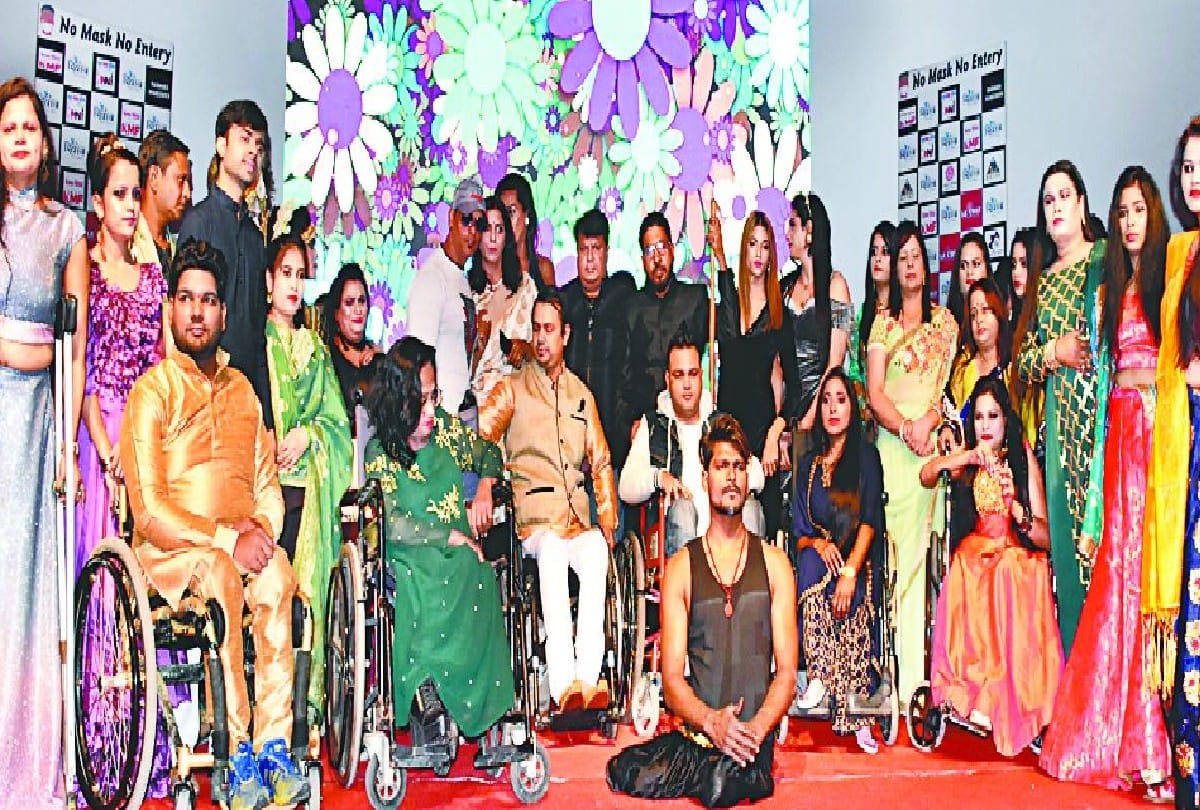 transgenders and divyangs performed catwalk in fashion show in agra