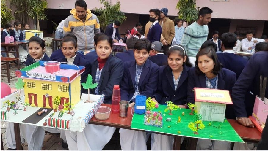 Hathras: Mathematics day celebrated by discussing mathematics