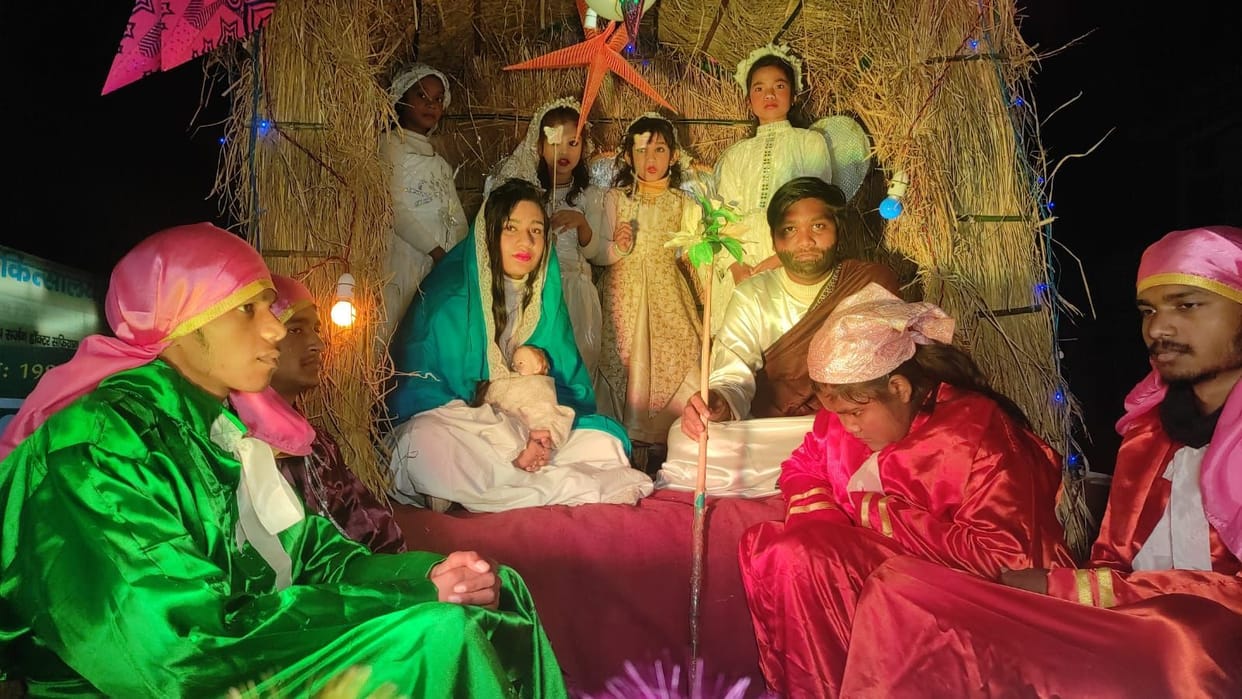 The procession of Lord Jesus took out with great pomp in Kotdwar city