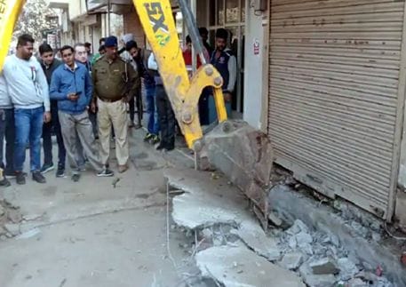 City Council team removed illegal encroachment