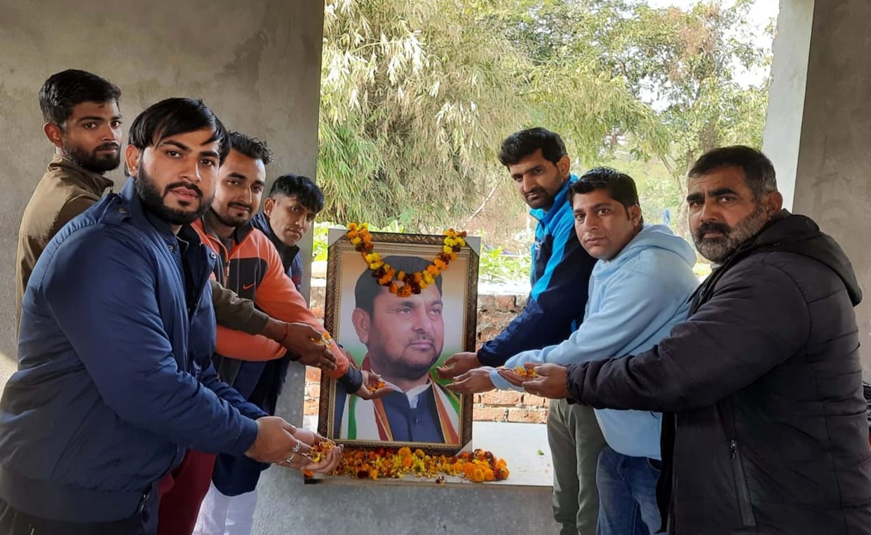 Tribute paid to Late Madan Lal Sharma
