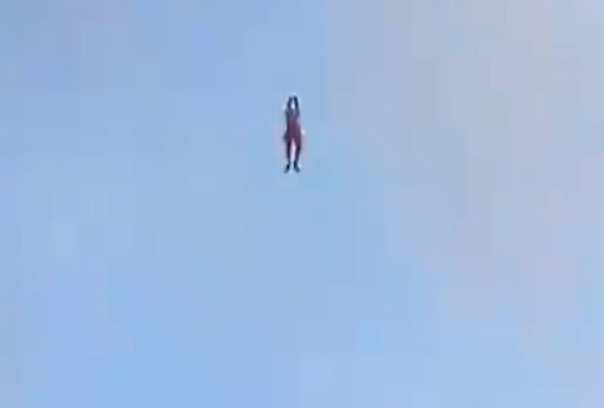 man lifted into the air by giant kite at jaffna srilanka video goes viral on social media