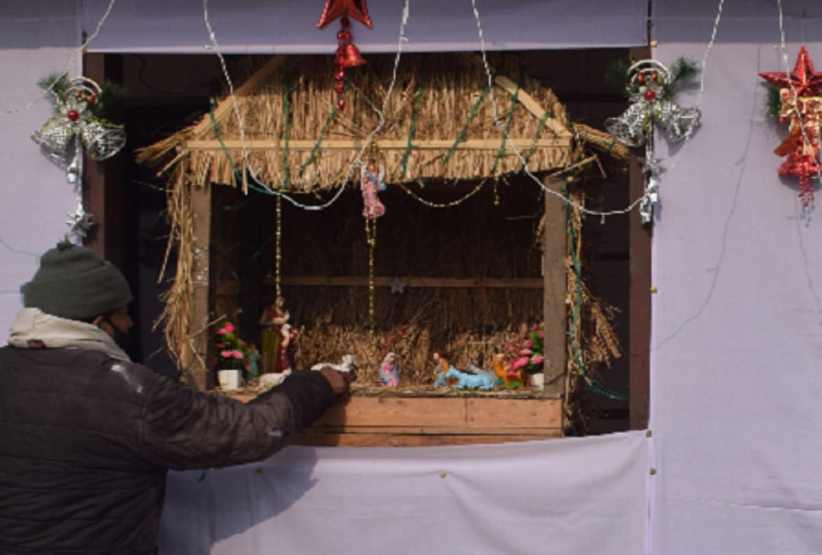 Christmas: Bells resonated after 30 years in a 125-year-old church in Srinagar, see photos