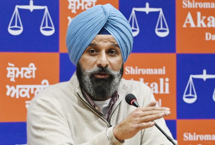 Akali leader Bikram Majithia Filed anticipatory bail petition in Mohali district court