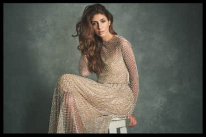 ranveer singh gifted Necklace by shweta bachchan for his Performance in film rocky aur rani kii prem kahaani