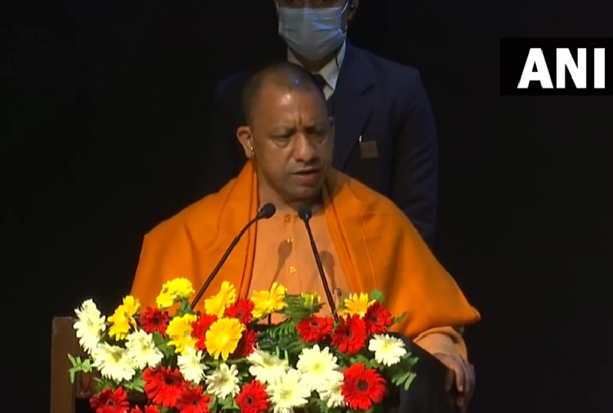 CM Yogi Adityanath in Lucknow on Kisan Diwas.