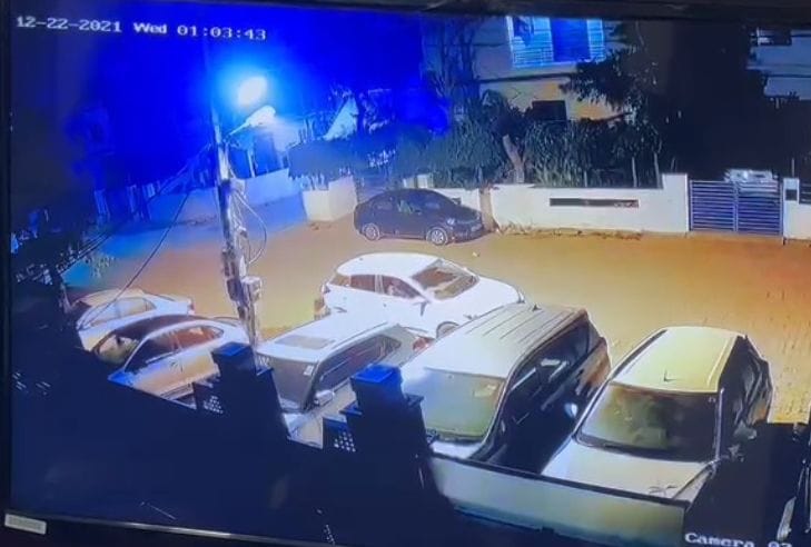 Thieves came by car at night, stole Creta
