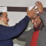 आप में शामिल होते आशुतोष (फाइल फोटो)