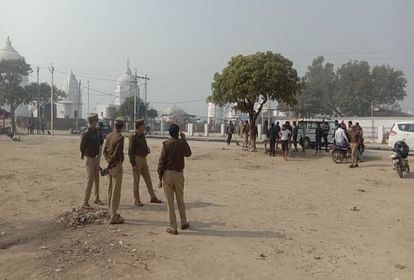 pac soldier pacifying people fighting on ghat of Yamuna caught him and beat with iron