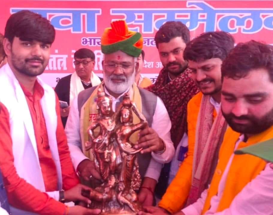 Earlier, Miyan used to live in Lucknow, now behind bars: Swatantra Dev