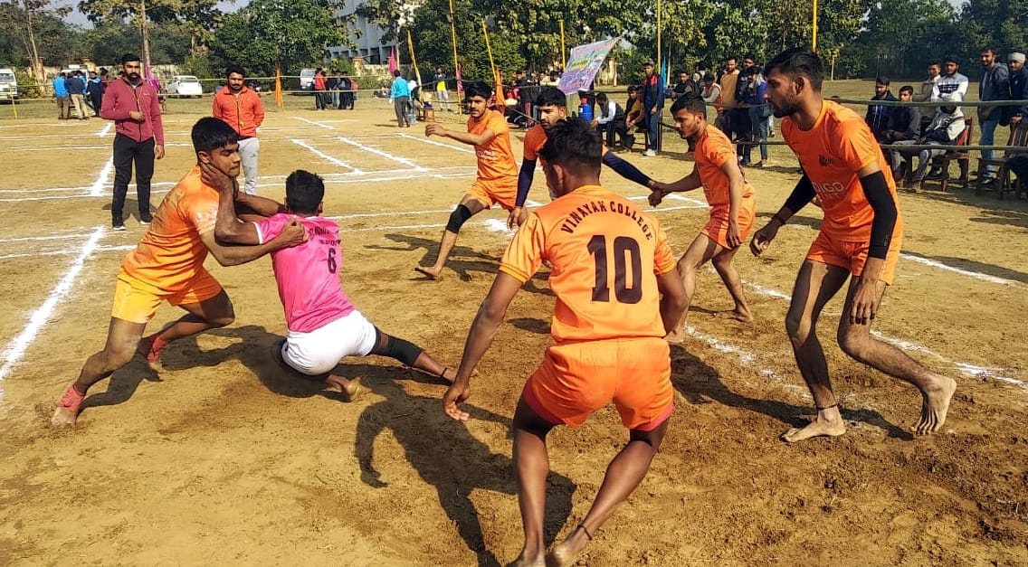 Kabaddi Competition: Chandausi in student category and Chandpur team topped among students
