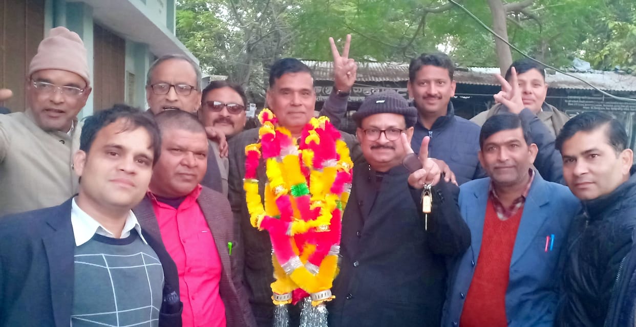 Vijaypal Singh became the President of Bar Association Nagina