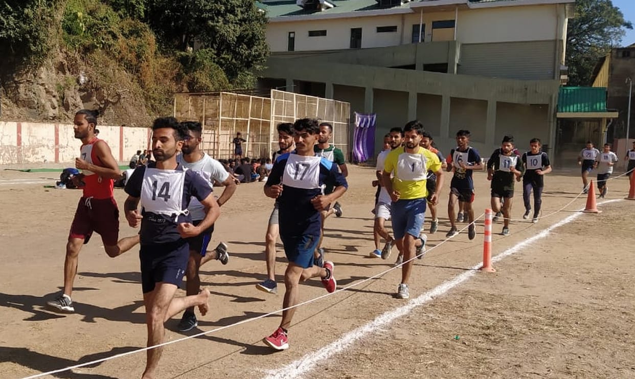 655 man and woman pass the police  bharti  ground test in nahan sirmaur