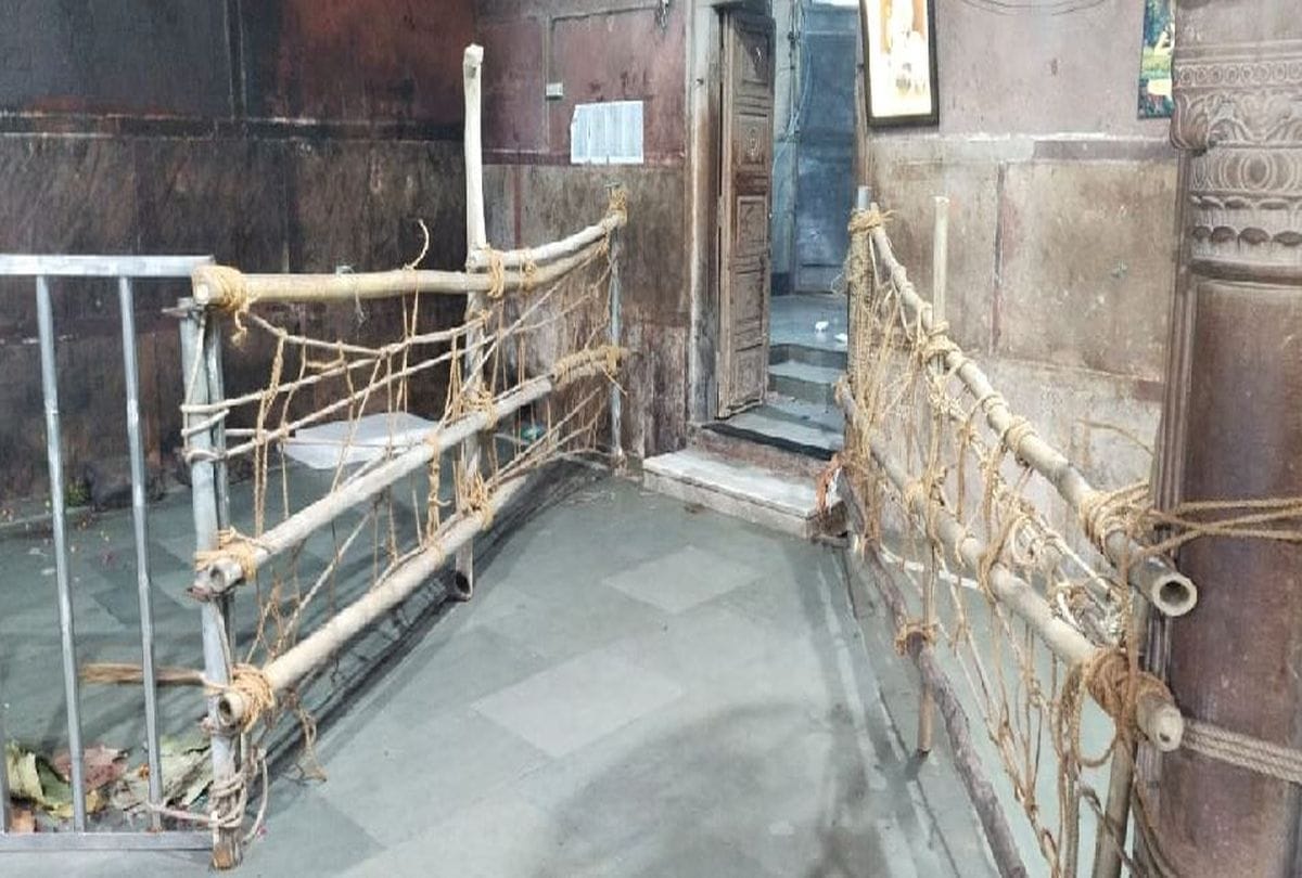 Vrindavan Banke Bihari Mandir Darshan New Arrangement For Devotees Crismistmas And New Year