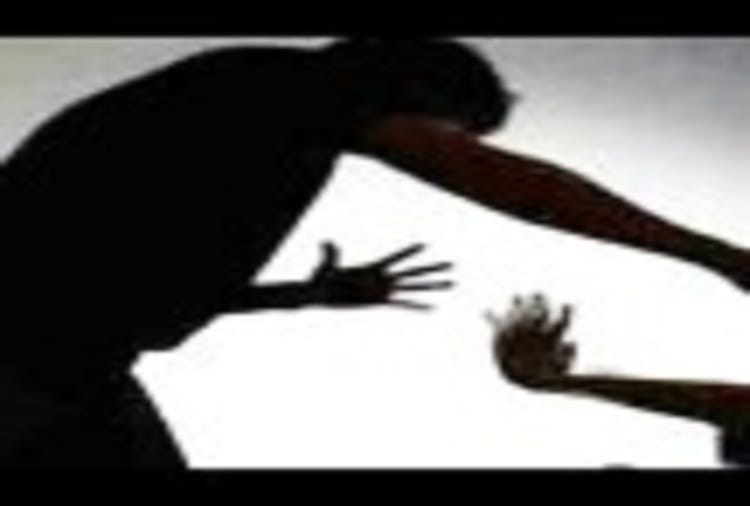 Son beat up father in Rohtak of Haryana