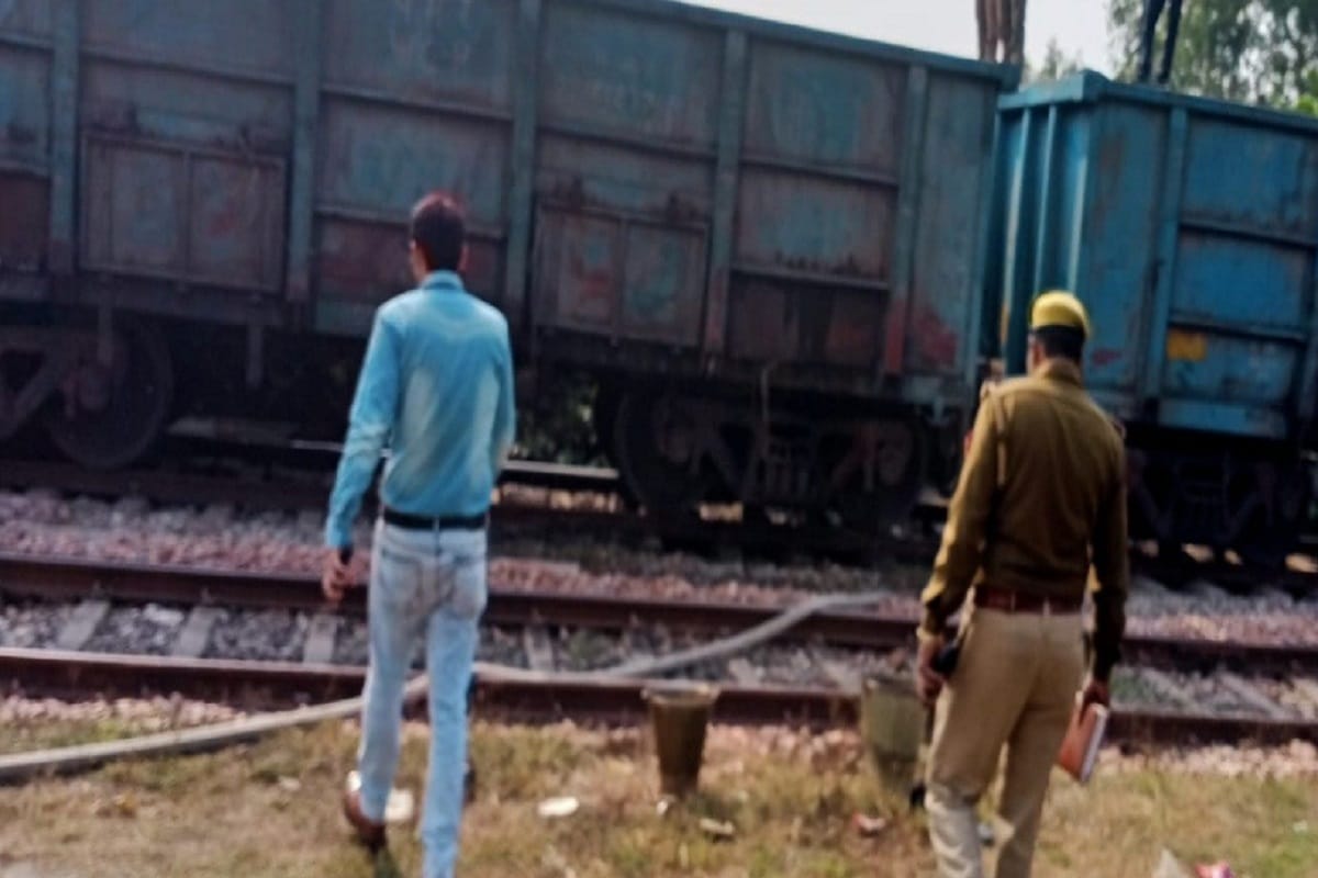 Polise has arretsed of a railway employee in thief of purse of woman in Bijnor