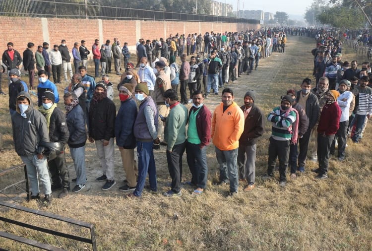 Chandigarh Municipal Corporation Election 2021 Polling Live News Update Today In Hindi