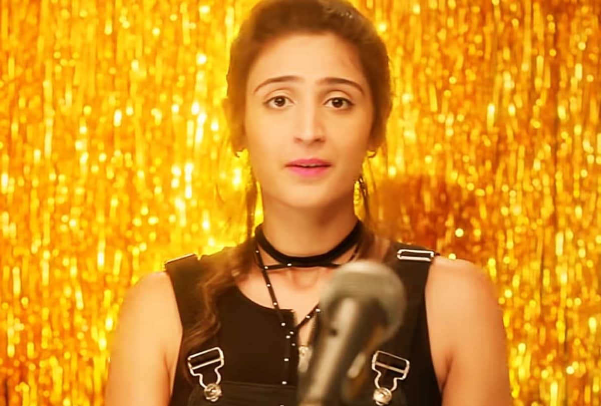 Dhvani Bhanushali birthday and top 5 Songs on youtube