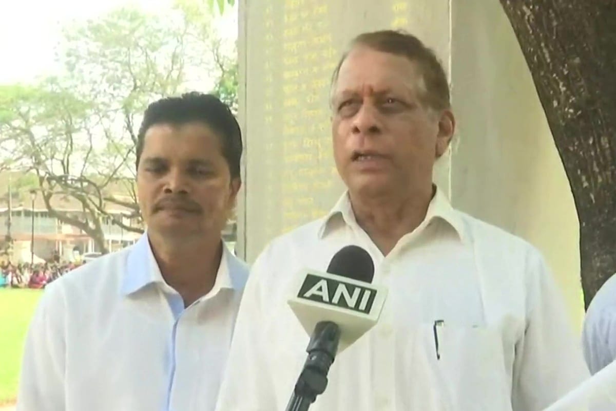 Former MLA Lavoo Mamledar quits TMC after weeks of joining alleging of doing dirty politics and fake promises for Goa Assembly Election 2022