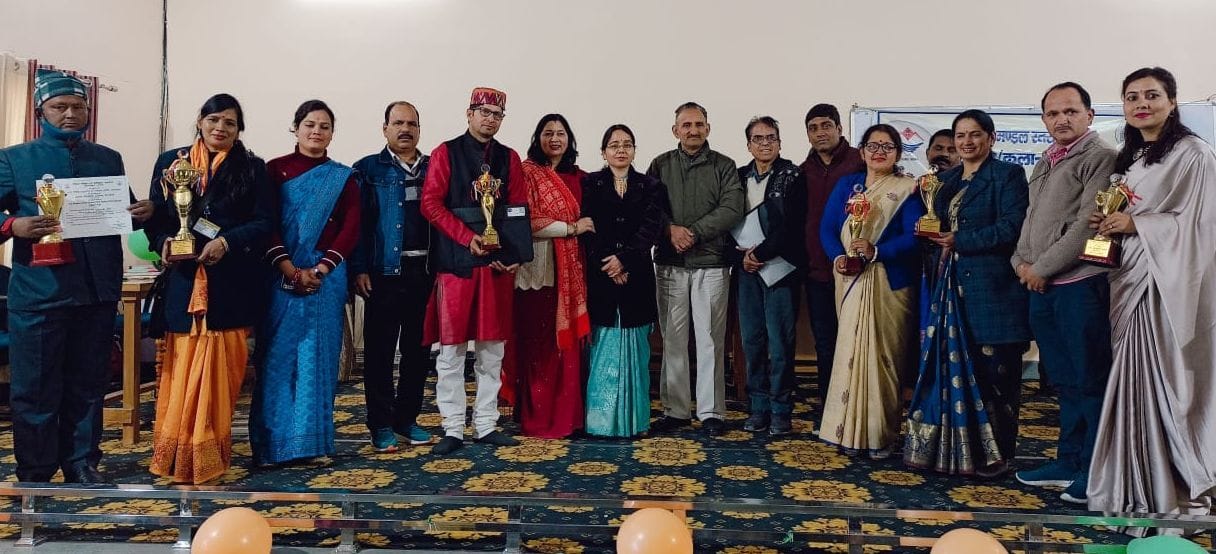 Babita in folk singing, Manoj tops in classical music singing