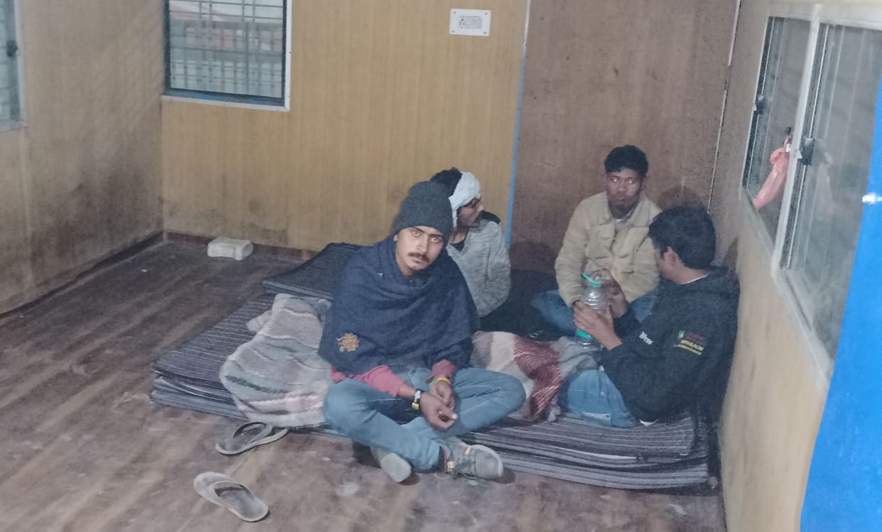 Night shelters in the grip of thieves and drug addicts