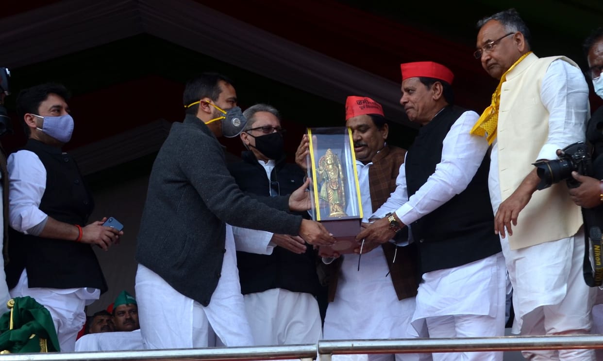Aligarh: In six years, the income of the farmer has increased by 30 percent, then the debt has increased by 58 percent.