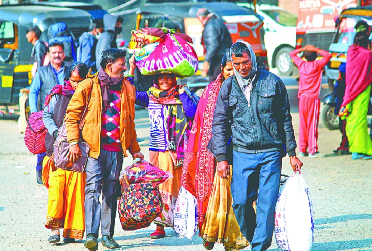 19 trains going from Jammu canceled, due to non-availability of buses, problems of passengers increased due to chill at night