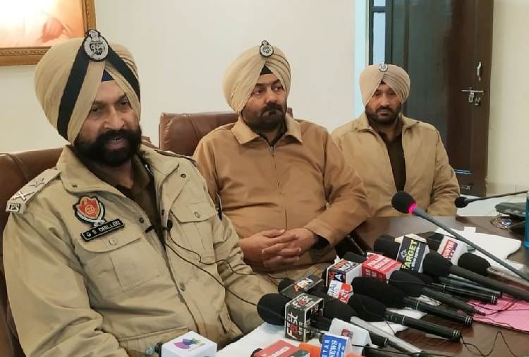 FIR filed against 101 person on killing of a youth at gurudwara sahib in Kapurthala