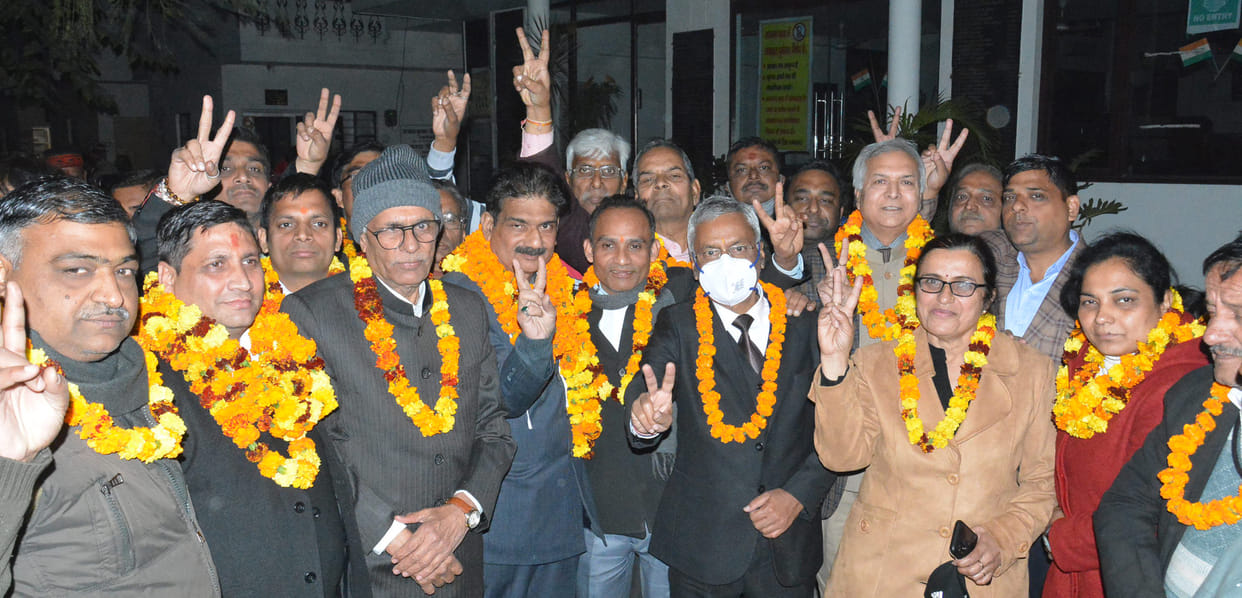 Wasi Ansari president in district bar, Surendra Malik became general secretary