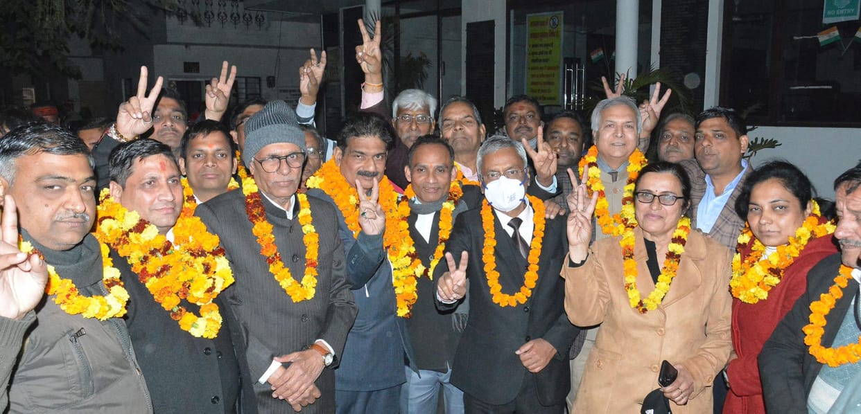 Manoj Sharma became the President, Sunil Mittal General in the Civil Bar